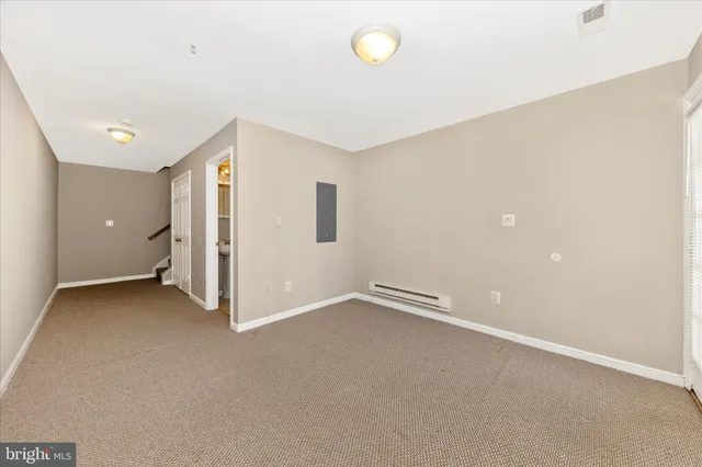 $2,449 | 13023 Bridger Drive, Unit 1414, Germantown, MD 20874