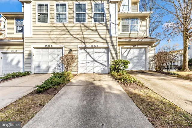 $2,449 | 13023 Bridger Drive, Unit 1414, Germantown, MD 20874