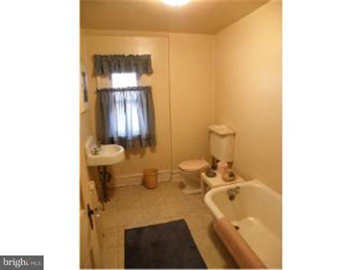 9 Baily Road Lansdowne, PA 19050 - Photo 10 of 12 Bathroom