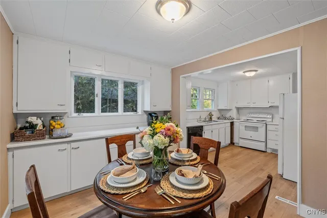 $299,000 | 308 Collin Avenue, Manlius, NY 13066