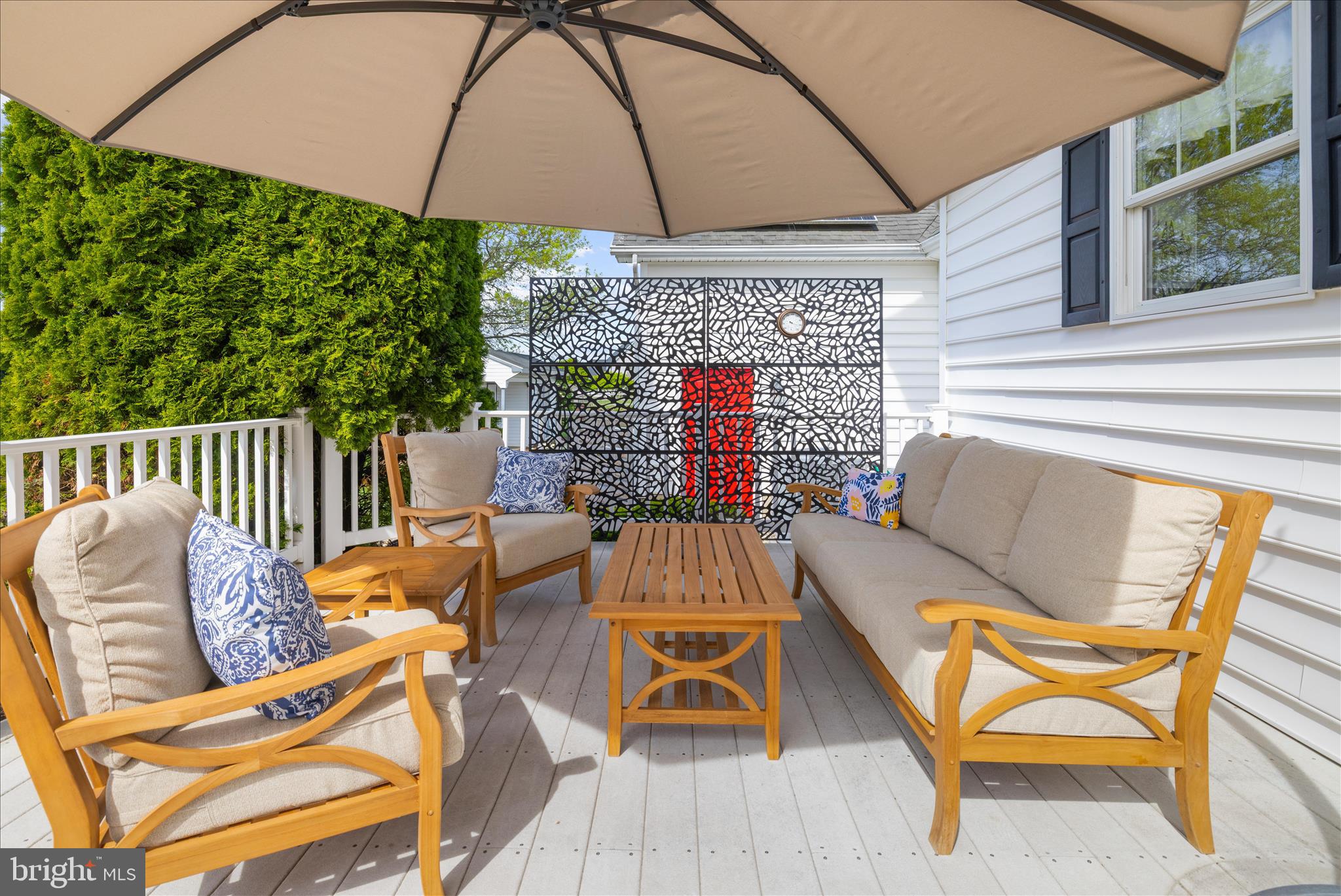 988 White Marsh Road Centreville, MD 21617 - Photo 8 of 96 Relaxing Rear Deck