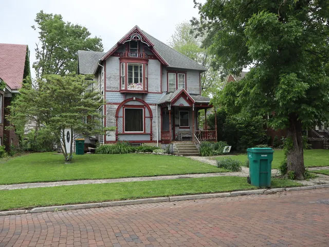 $89,000 | 312 South Monroe Street, Streator, IL 61364