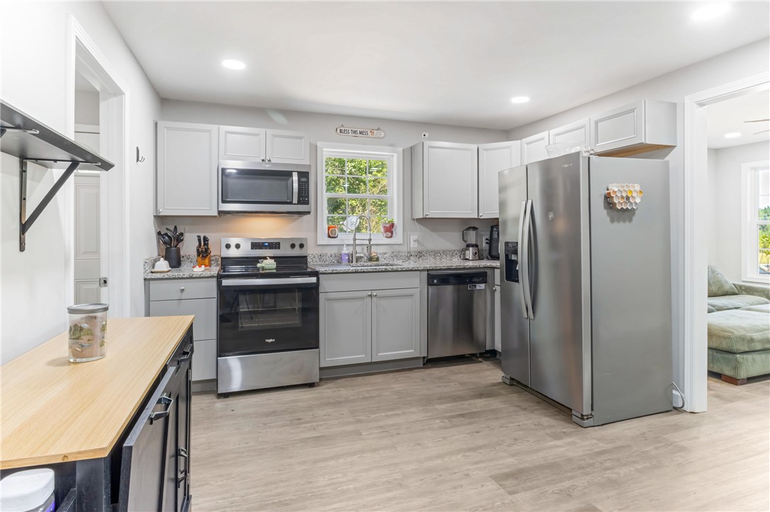 1411 Mathis Road Greenwood, SC 29649 - Photo 12 of 38 Gallery Image 12