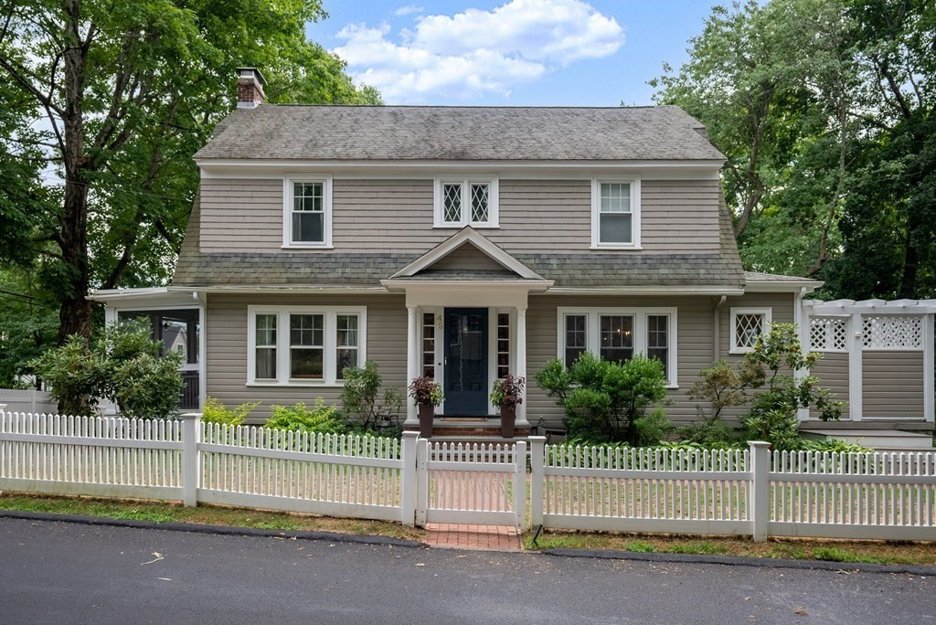 45 Howe Street Wellesley, MA 02482 - Photo 1 of 30