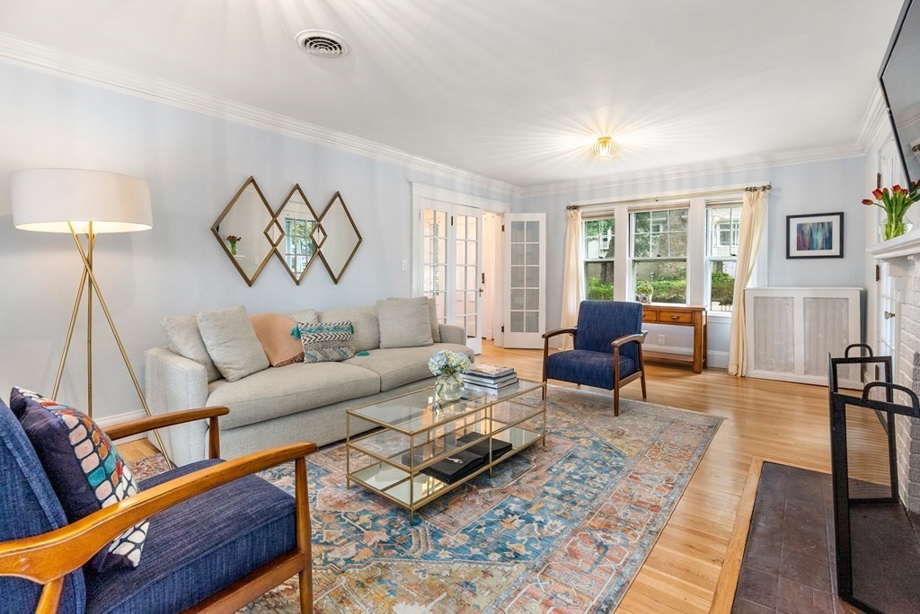 45 Howe Street Wellesley, MA 02482 - Photo 19 of 30