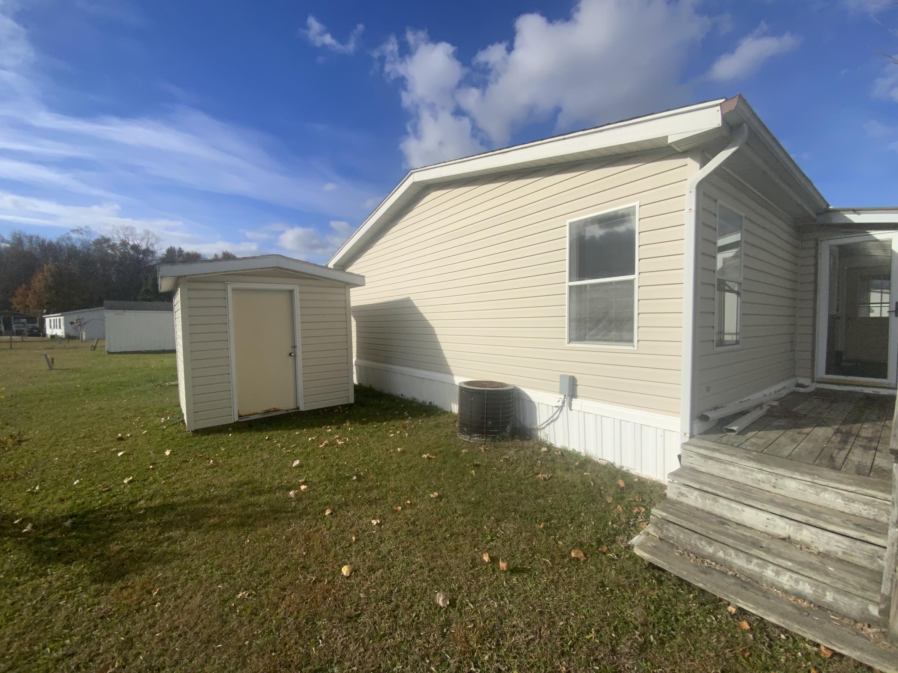 3291 Greystone Street Jackson, MI 49201 - Photo 14 of 14 IMG_1291