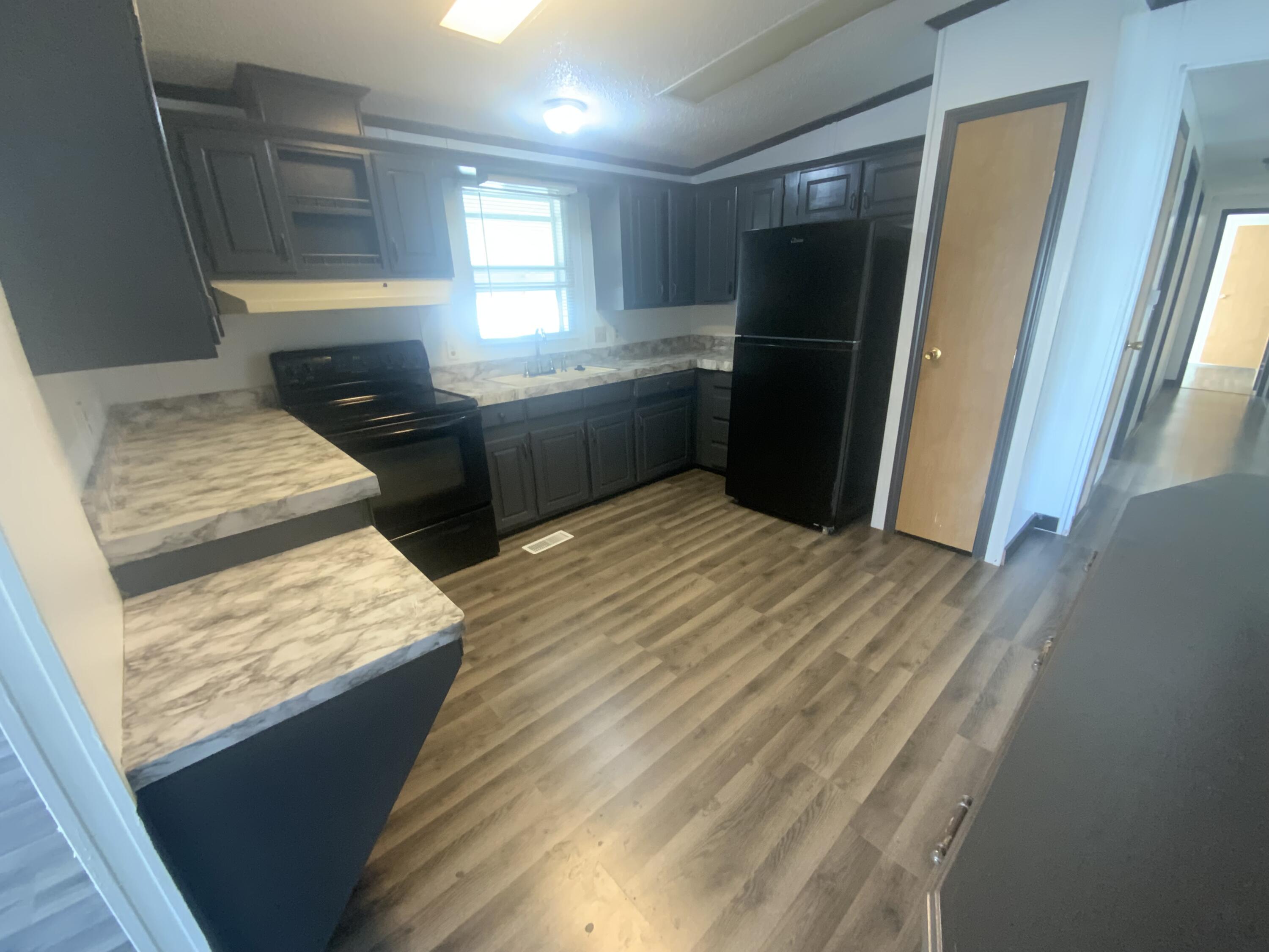 3291 Greystone Street Jackson, MI 49201 - Photo 6 of 14 IMG_1288