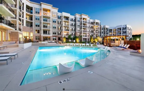 a view of building with outdoor area