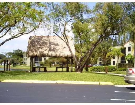 $171,000 | 211 Lake Pointe Drive, Unit 102, Oakland Park, FL 33309