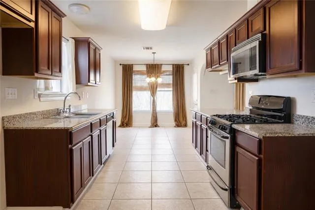 $249,500 | 5011 Blue Ash Drive, New Orleans, LA 70128