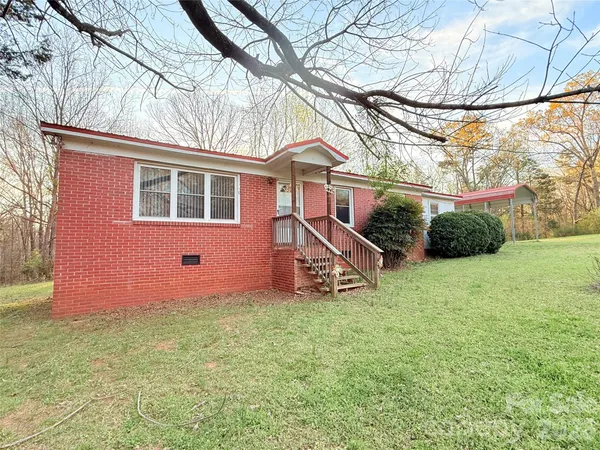 $240,000 | 1724 State Rd S-29-39, Lancaster, SC 29720