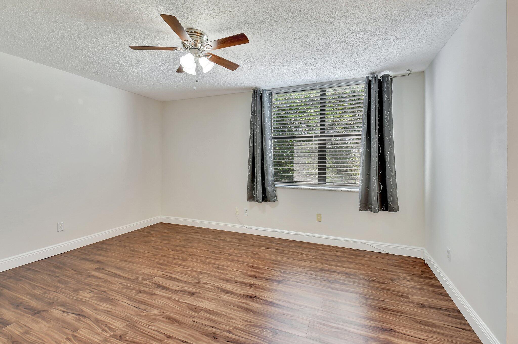 820 Lavers Circle, Unit G402 Delray Beach, FL 33444 - Photo 12 of 28 820 LAVERS CIRCEL #G402