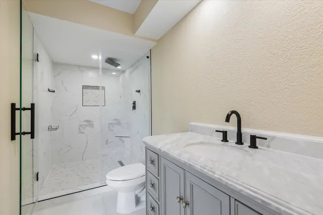 $279,000 | 10446 Carlow Lane, La Porte, TX 77571