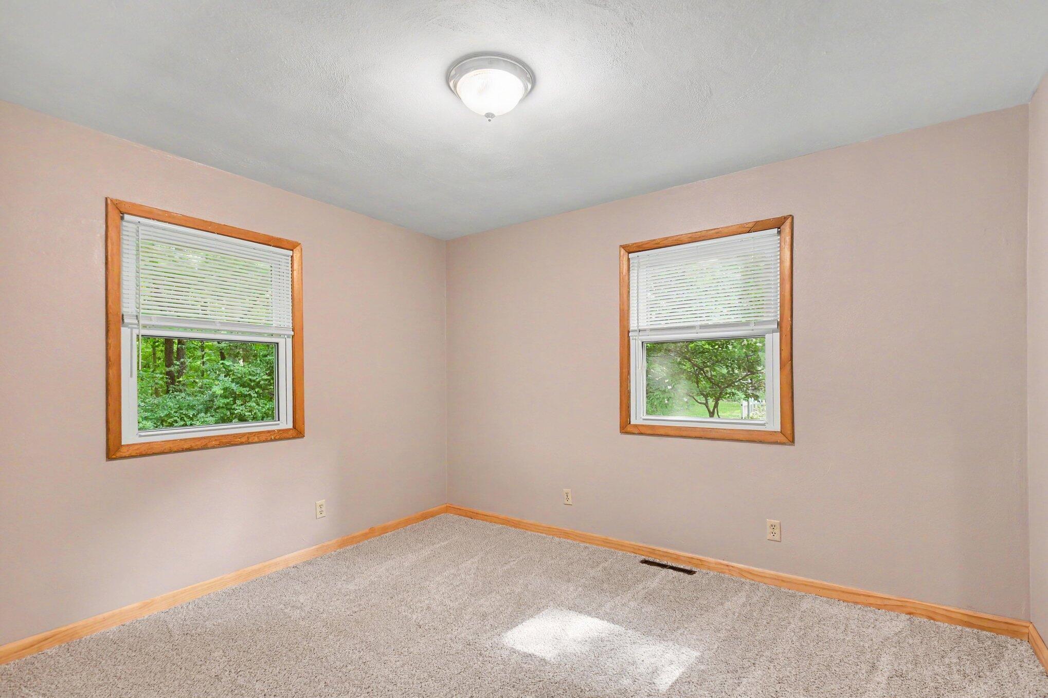 69513 Leet Road Niles, MI 49120 - Photo 16 of 26 016_file_7894