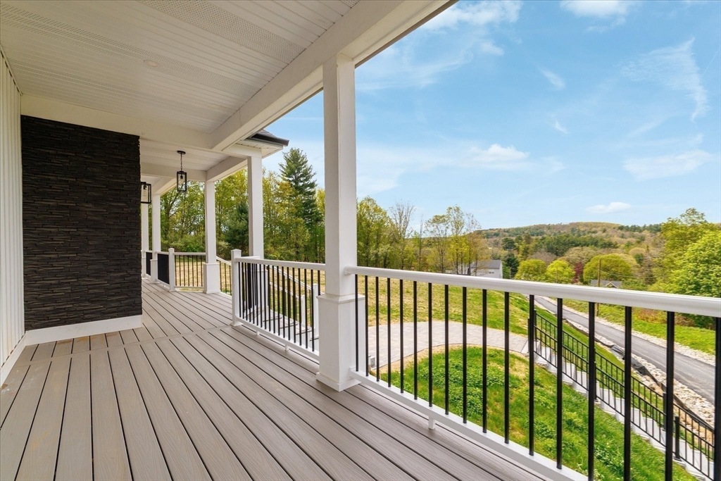 4 Eagleton Street Spencer, MA 01562 - Photo 3 of 32