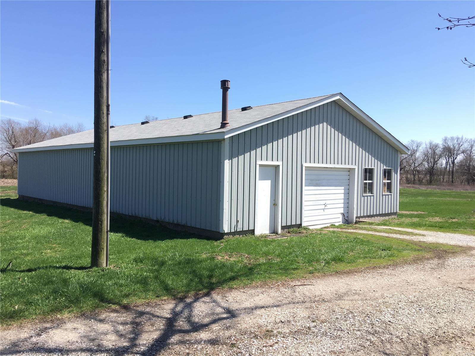 5697 Miles Station Road Bunker Hill, IL 62014 - Photo 9 of 54 Gallery Image 9