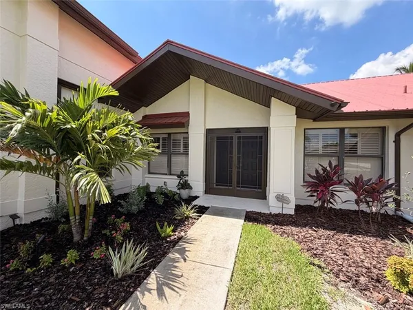 $3,900 | 6560 Kestrel Circle, Fort Myers, FL 33966