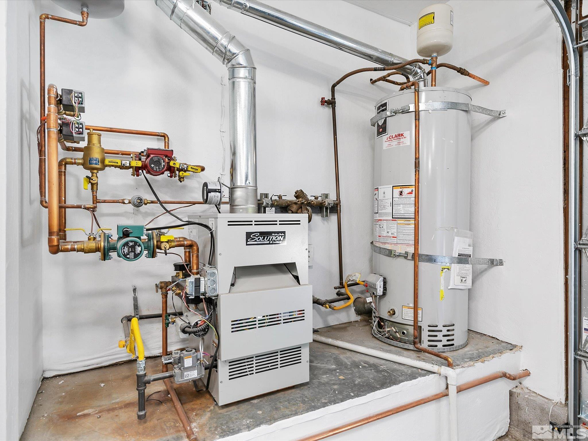 421 Edgewood Drive Stateline, NV 89449 - Photo 26 of 29 a view of a room with gym equipment