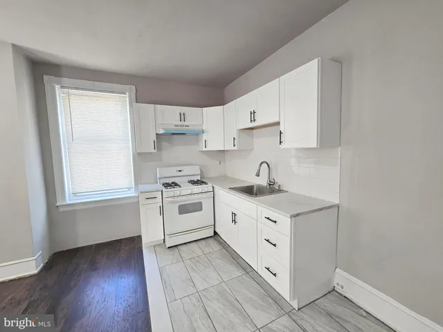 $950 | 509 East Washington Lane, Philadelphia, PA 19144