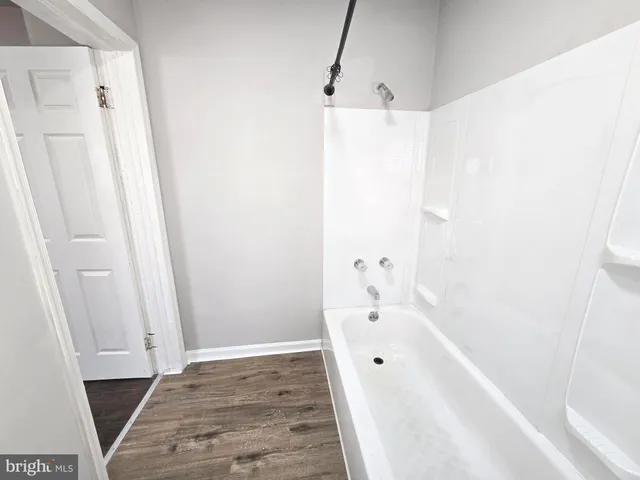 $950 | 509 East Washington Lane, Philadelphia, PA 19144