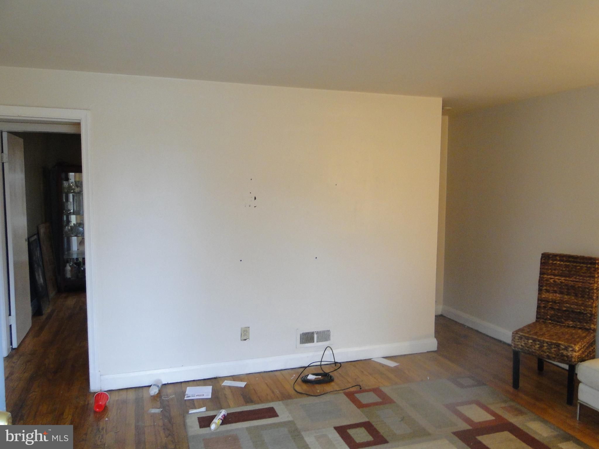 4451 Eldone Road Baltimore, MD 21229 - Photo 4 of 12