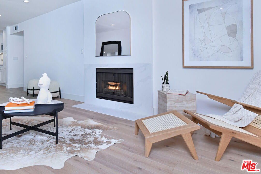 11640 Woodbridge Street, Unit 304 Studio City, CA 91604 - Photo 5 of 23