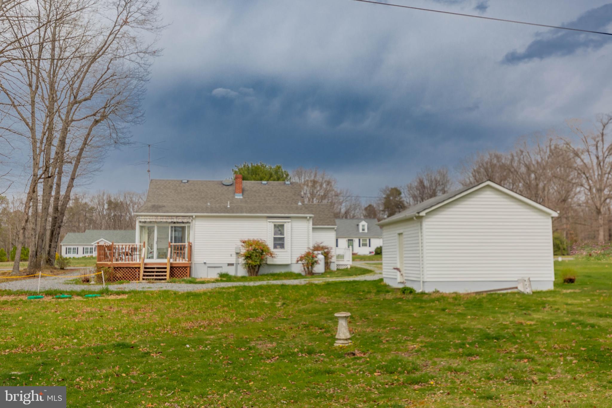 7096 Ladysmith Road Ruther Glen, VA 22546 - Photo 6 of 18