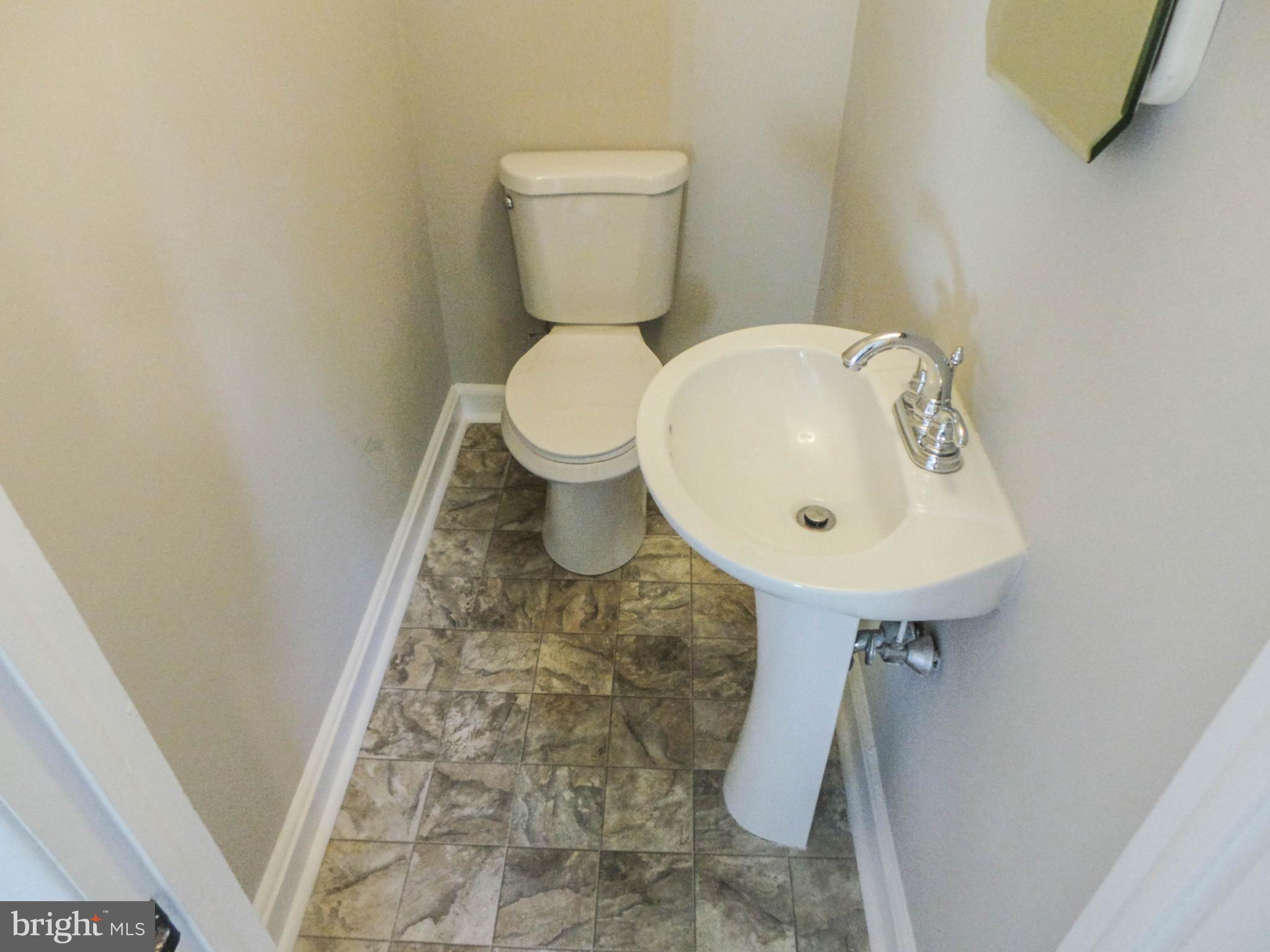 701 Regency Road Beverly, NJ 08010 - Photo 15 of 27