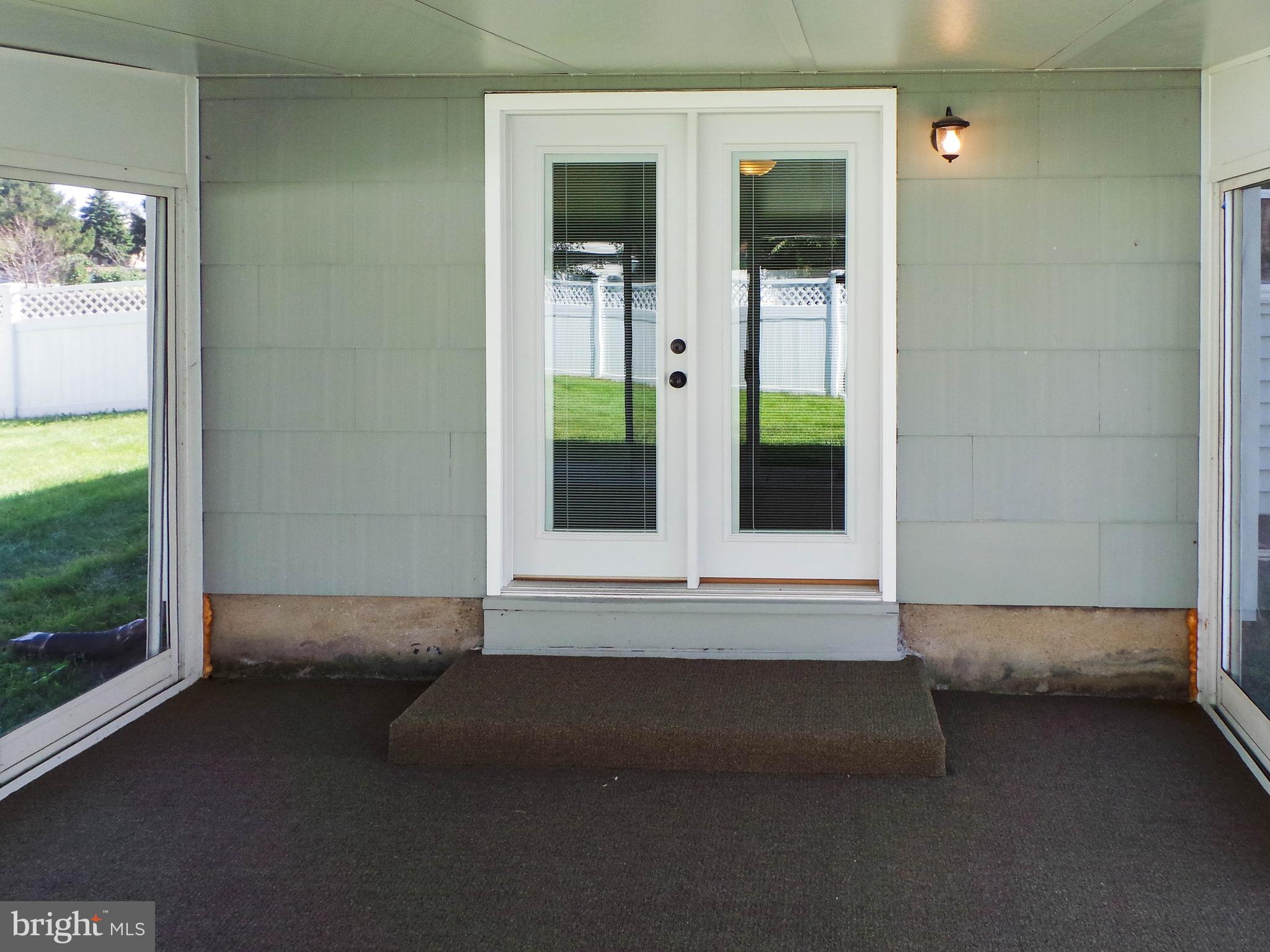 701 Regency Road Beverly, NJ 08010 - Photo 3 of 27