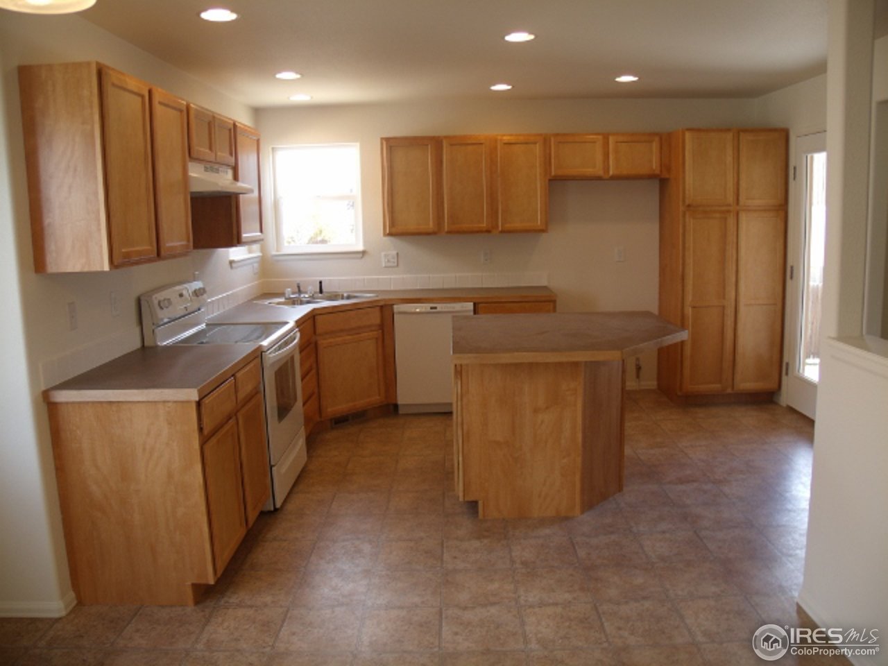 7500 20th Street Road Greeley, CO 80634 - Photo 9 of 19 Gallery Image 9