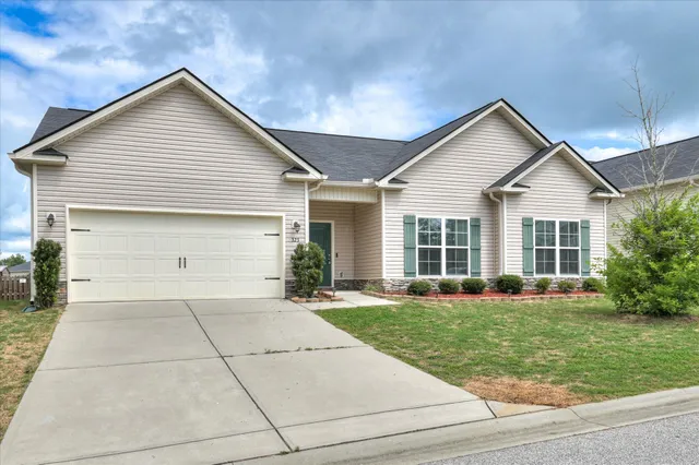 $1,750 | 323 Koweta Way, Grovetown, GA 30813