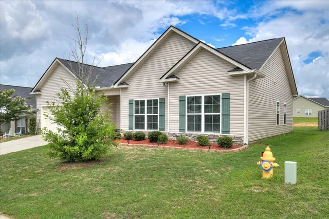 $1,750 | 323 Koweta Way, Grovetown, GA 30813