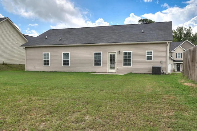 $1,750 | 323 Koweta Way, Grovetown, GA 30813