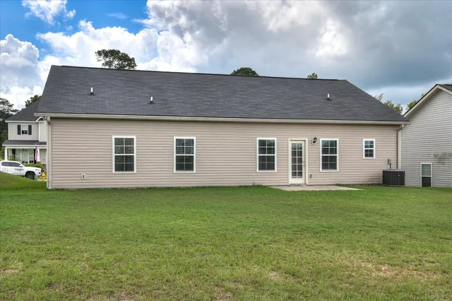 $1,750 | 323 Koweta Way, Grovetown, GA 30813