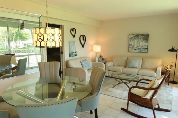 $2,500 | 1221 Hillsboro Mile Hillsboro Mile Hillsboro Beach, Unit 19B, Pompano Beach, FL 33064