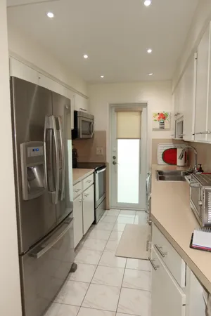 $2,500 | 1221 Hillsboro Mile Hillsboro Mile Hillsboro Beach, Unit 19B, Pompano Beach, FL 33064