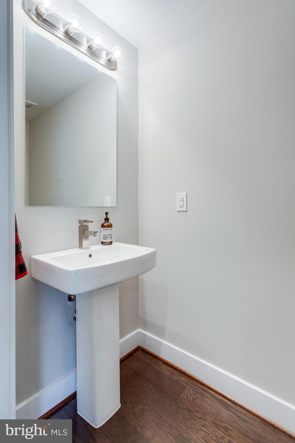 7334 Paxton Road Falls Church, VA 22043 - Photo 36 of 89 Gallery Image 36