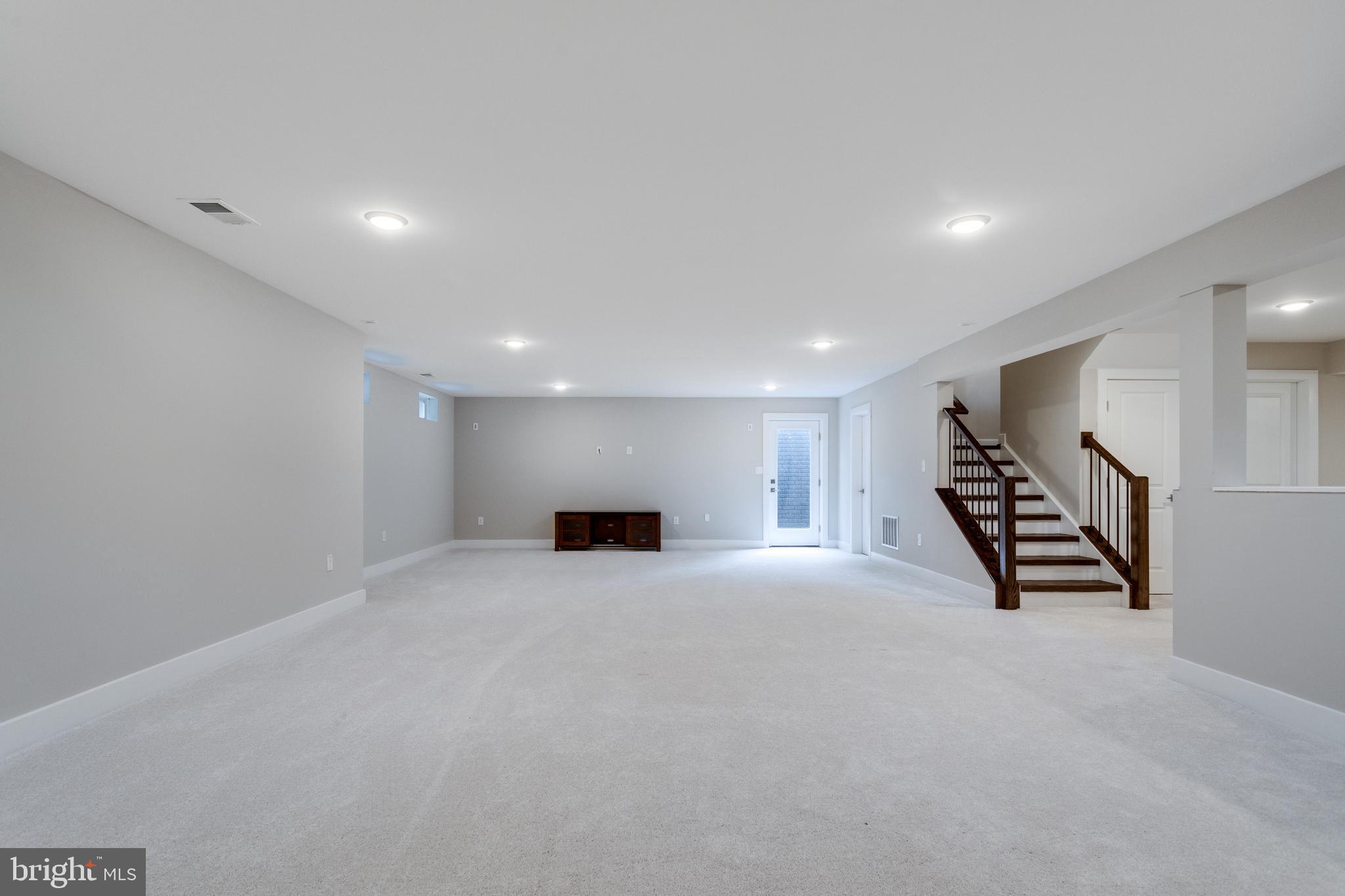 7334 Paxton Road Falls Church, VA 22043 - Photo 40 of 89 Gallery Image 40
