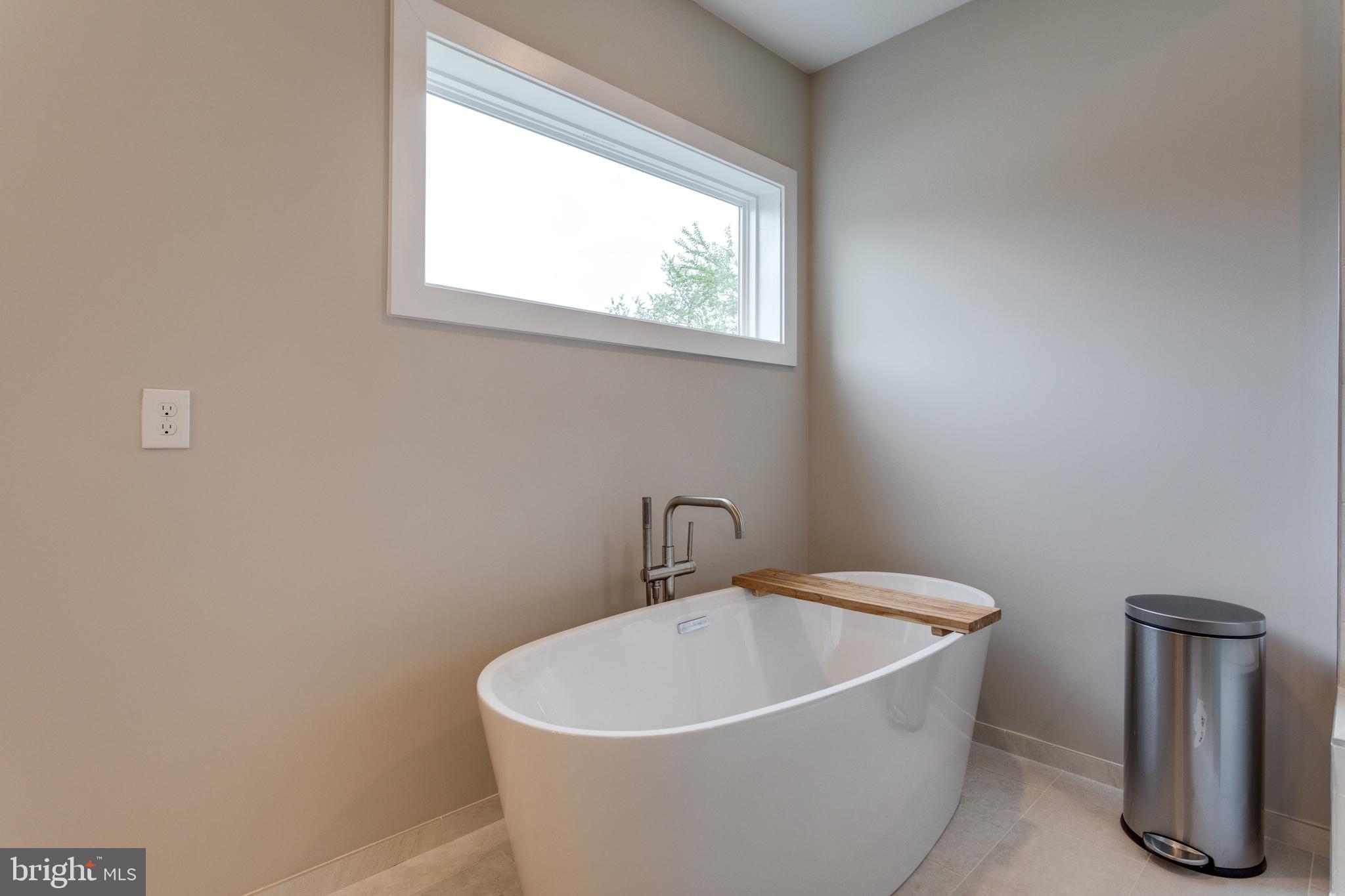 7334 Paxton Road Falls Church, VA 22043 - Photo 57 of 89 Gallery Image 57