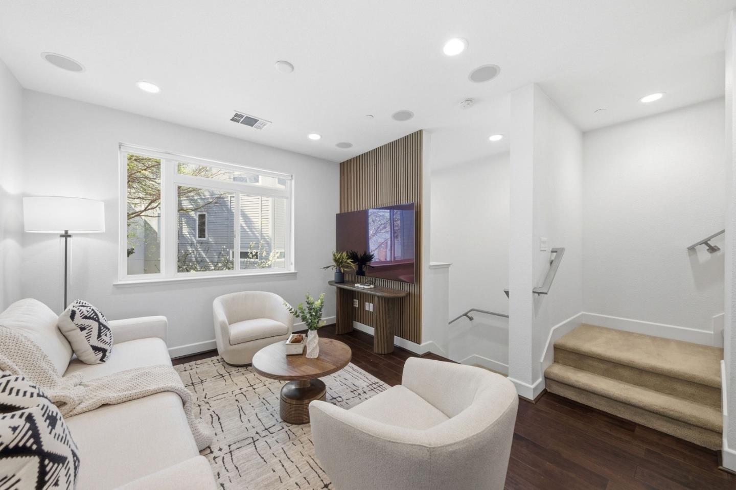 3044 Mawing Road San Mateo, CA 94403 - Photo 5 of 49