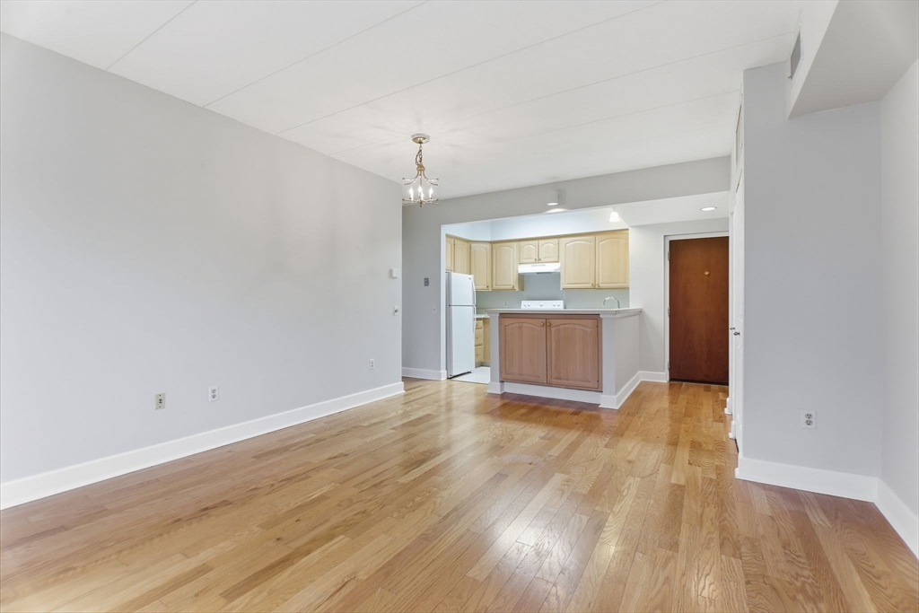 34 Sumner Avenue, Unit 210 Springfield, MA 01108 - Photo 4 of 25 Gallery Image 4