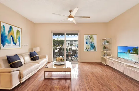 $415,000 | 2533 Northeast 15th Street, Pompano Beach, FL 33062