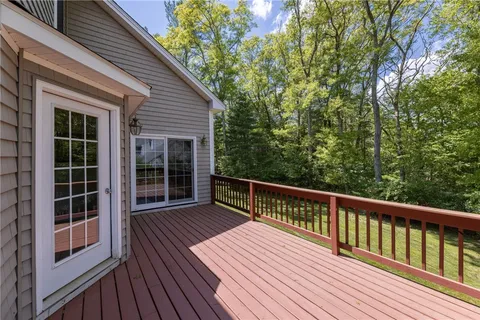 $899,900 | 47 Wooded Grove Circle, South Kingstown, RI 02892