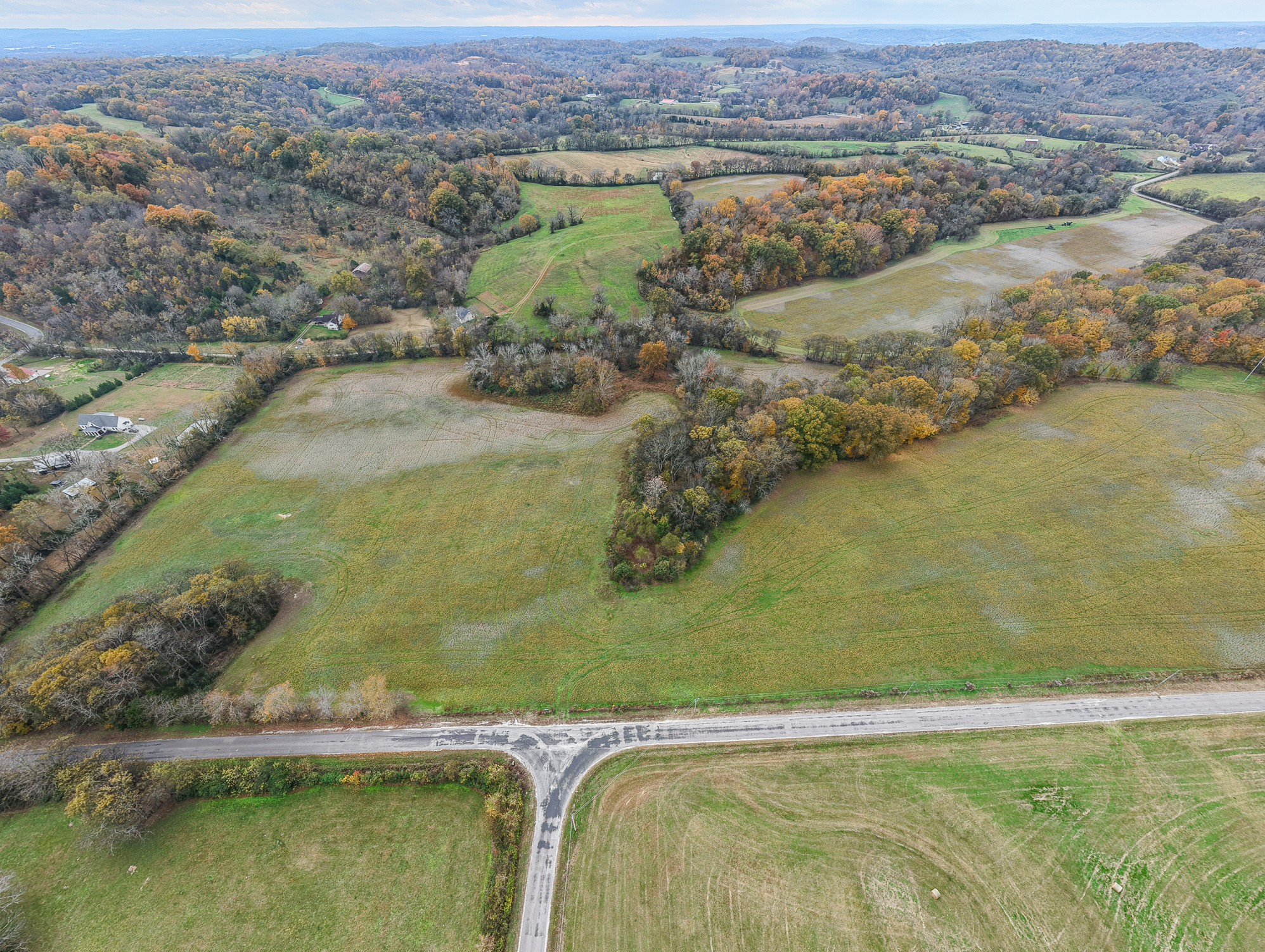 9 Craig Bridge Road Williamsport, TN 38487 - Photo 10 of 11 an aerial view of residential houses with outdoor space