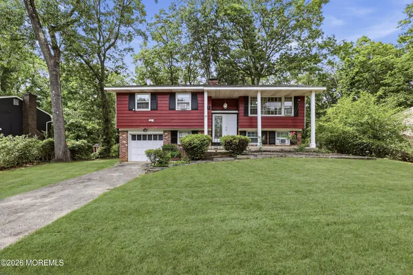 $565,000 | 37 Raymond Avenue, Toms River, NJ 08755