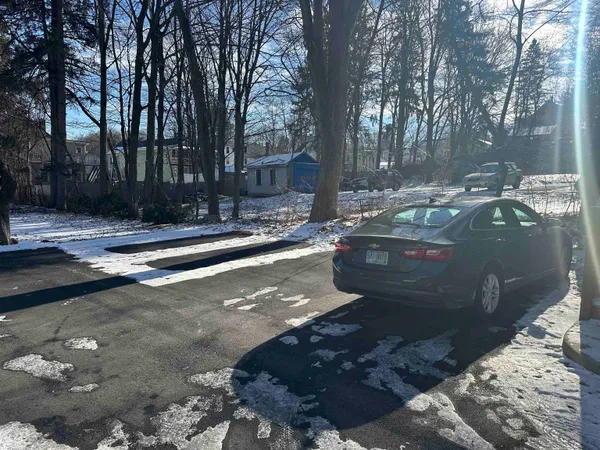 $1,600 | 36 Belknap Street, Unit A, Dover, NH 03820