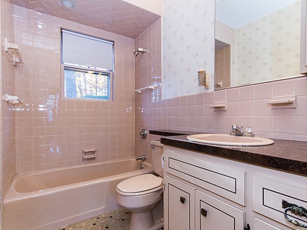 277 Florence Road Waltham, MA 02453 - Photo 9 of 24 Gallery Image 9