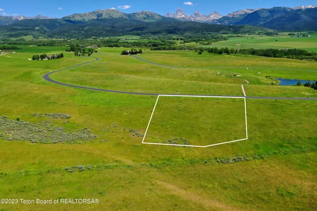 $490,000 | 2330 Snow Crest Ranch Drive, Driggs, ID 83422
