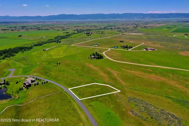 $490,000 | 2330 Snow Crest Ranch Drive, Driggs, ID 83422