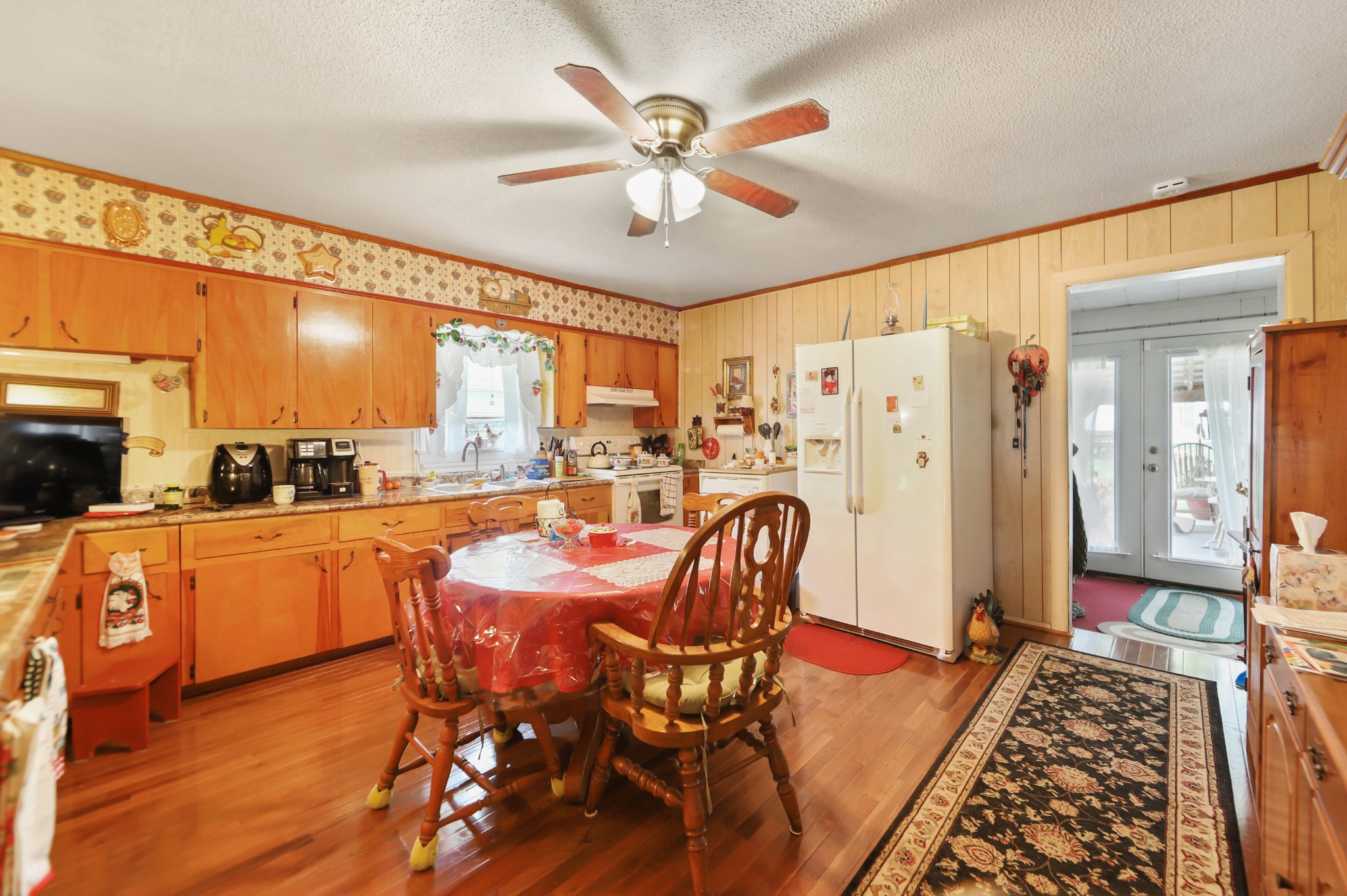 124 Shipper Road Lebanon, TN 37087 - Photo 11 of 29 a very nice looking dining room with a large window and stainless steel appliances